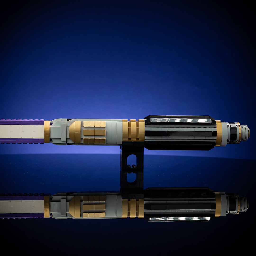 Windu's Saber Life-Sized Replica