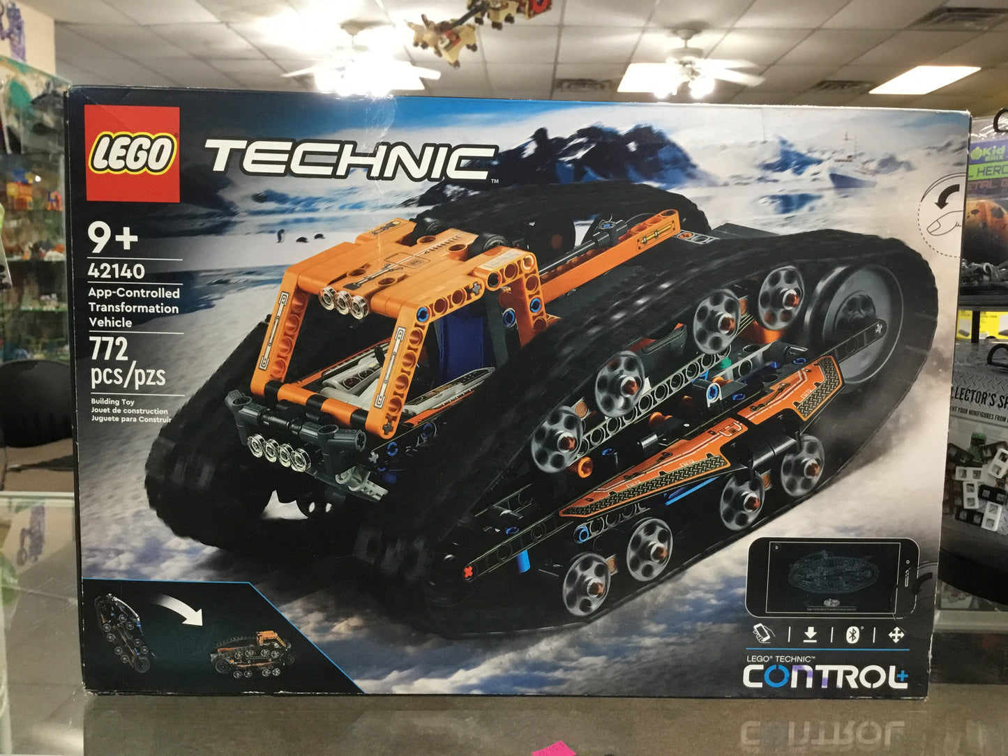 App-Controlled Transformation Vehicle, 42140