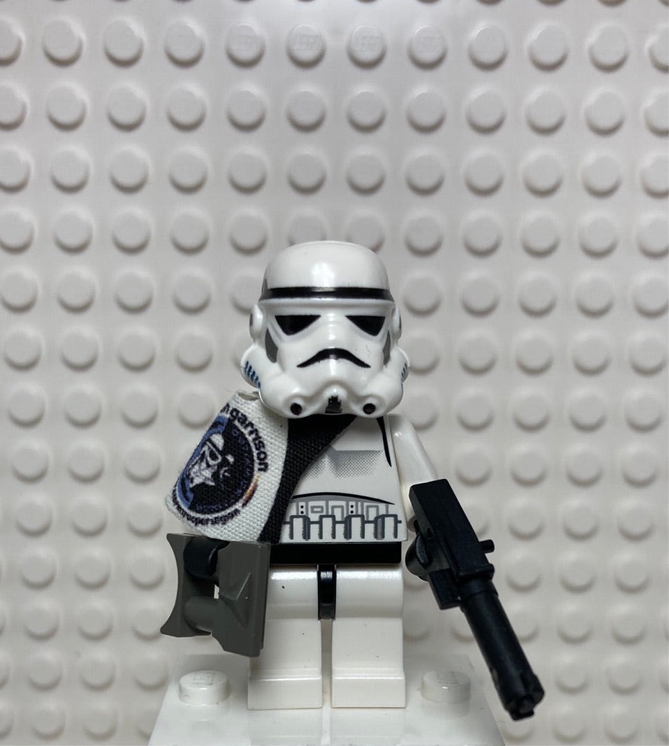 German Garrison 501st Legion Trooper - White Pauldron